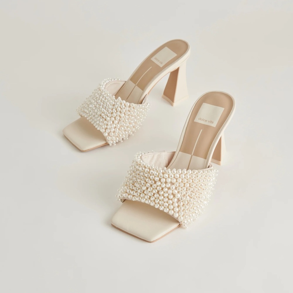 New, never worn DOLCE VITA Nandy pearl heels